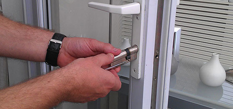 Commercial Door Lock Repair in Castaic